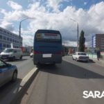 На мосту 3-й Дачной в Саратове автобус врезался в трактор
