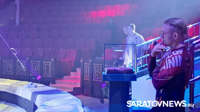 «Страшная сила» братьев Запашных в Саратовском цирке «Страшная сила» братьев Запашных в Саратовском цирке