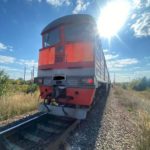 Иномарка попала под поезд на железнодорожном переезде в Ртищеве Иномарка попала под поезд на железнодорожном переезде в Ртищеве