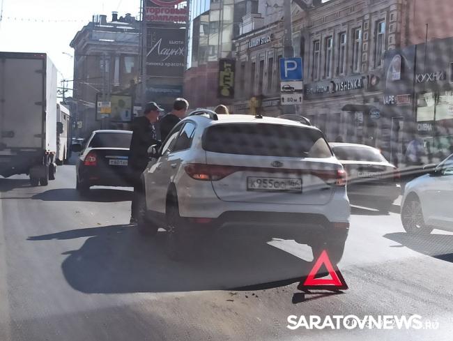 Транспортный коллапс на Московской в Саратове: не ходят четыре троллейбусных маршрута Транспортный коллапс на Московской в Саратове: не ходят четыре троллейбусных маршрута