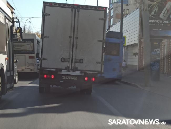 Транспортный коллапс на Московской в Саратове: не ходят четыре троллейбусных маршрута Транспортный коллапс на Московской в Саратове: не ходят четыре троллейбусных маршрута