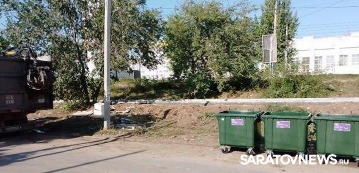 Регоператор устанавливает в Энгельсском районе новые контейнеры Регоператор устанавливает в Энгельсском районе новые контейнеры