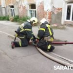 В Саратове горит памятник архитектуры на Яблочкова | ВИДЕО