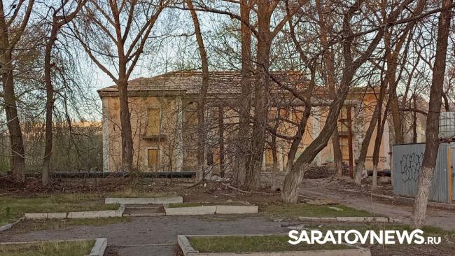В Саратове снова продают с молотка памятник за 1 рубль В Саратове снова продают с молотка памятник за 1 рубль