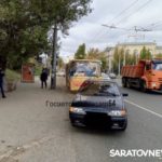На кольце НИИ в Саратове маршрутка столкнулась с «14-й»