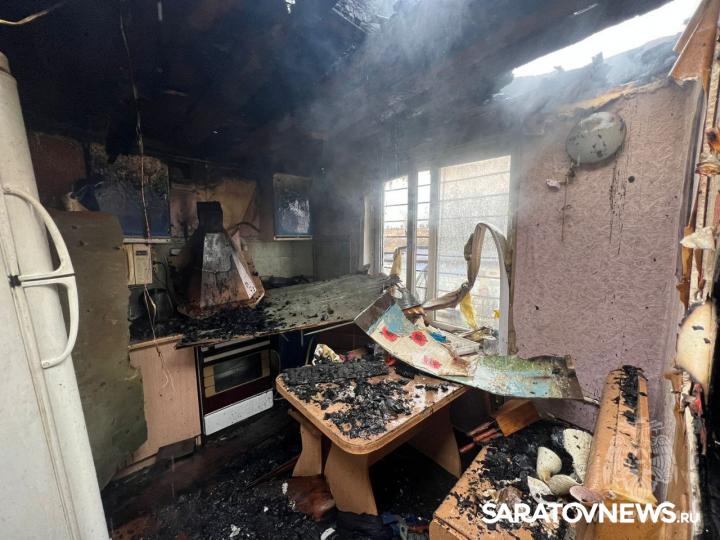 В Курдюме горел дачный дом В Курдюме горел дачный дом