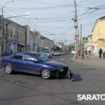 В Саратове на перекрестке Московской и Чернышевского произошло ДТП В Саратове на перекрестке Московской и Чернышевского произошло ДТП
