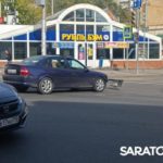 В Саратове на перекрестке Московской и Чернышевского произошло ДТП В Саратове на перекрестке Московской и Чернышевского произошло ДТП