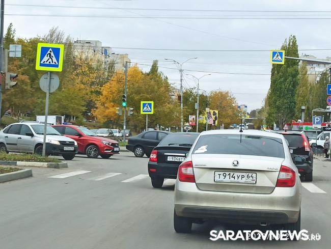 Две иномарки раскидало на Тархова в Солнечном Две иномарки раскидало на Тархова в Солнечном
