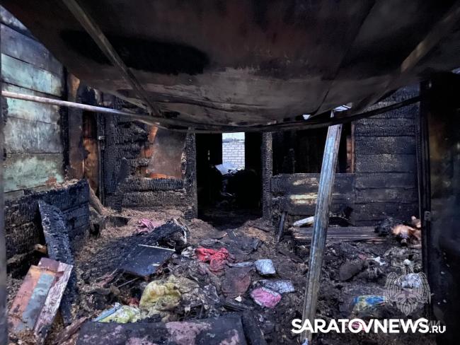 На ночном пожаре в Саратове погиб мужчина На ночном пожаре в Саратове погиб мужчина