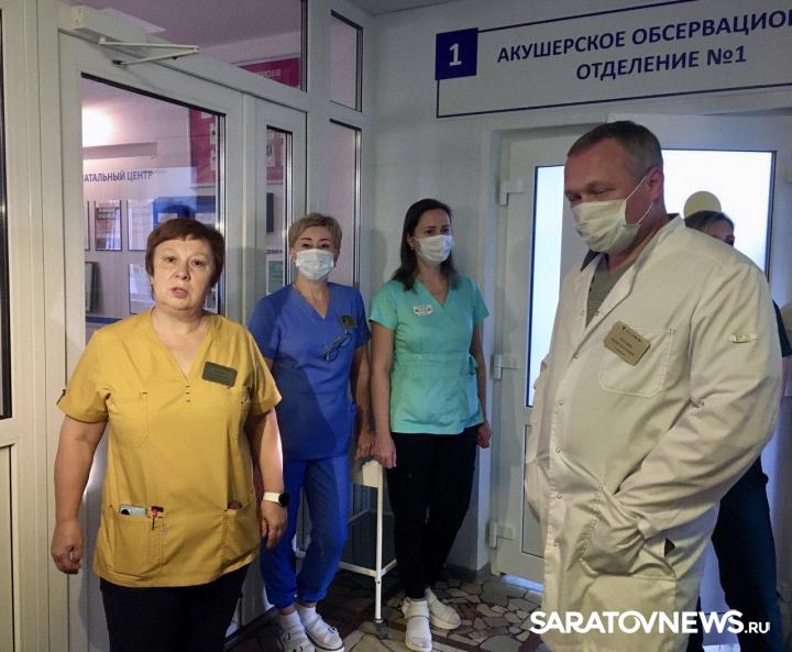 Участникам пресс-тура удалось прикоснуться к чуду появления на свет новой жизни Участникам пресс-тура удалось прикоснуться к чуду появления на свет новой жизни