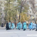 В Саратове начался крестный ход В Саратове начался крестный ход