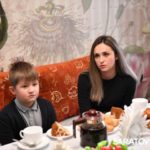 Роман Бусаргин вручил орден жителю Аткарска Роман Бусаргин вручил орден жителю Аткарска