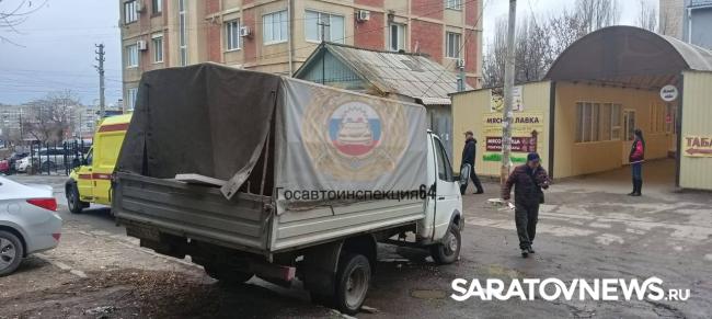 На Малой Затонской в Саратове «ГАЗель» сбила пенсионерку На Малой Затонской в Саратове «ГАЗель» сбила пенсионерку