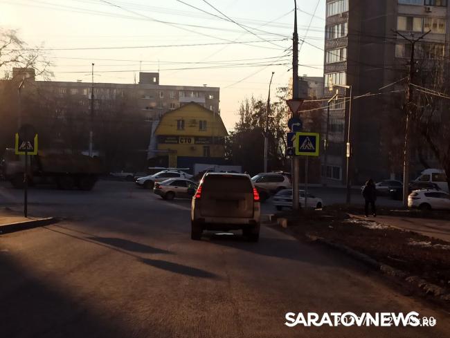 Ford влетел в Renault на Чернышевского в Саратове Ford влетел в Renault на Чернышевского в Саратове