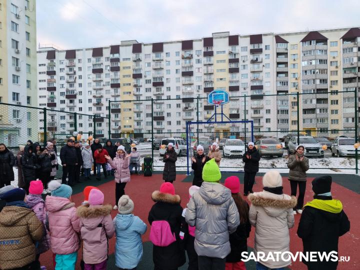 «Т Плюс» установила в микрорайоне «3Г» спортплощадку «Т Плюс» установила в микрорайоне «3Г» спортплощадку