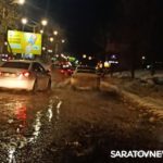 После коммунальной аварии в Солнечном улица Тархова в ледяных торосах После коммунальной аварии в Солнечном улица Тархова в ледяных торосах
