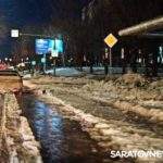 После коммунальной аварии в Солнечном улица Тархова в ледяных торосах После коммунальной аварии в Солнечном улица Тархова в ледяных торосах