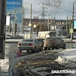На Шехурдина в Саратове столкнулись две иномарки