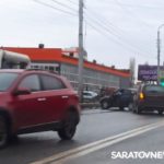 В Саратове у автомобиля Hyundai оторвало дверь после столкновения с Lifan