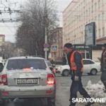 В Саратове на оживленном перекрестке отключили светофор В Саратове на оживленном перекрестке отключили светофор