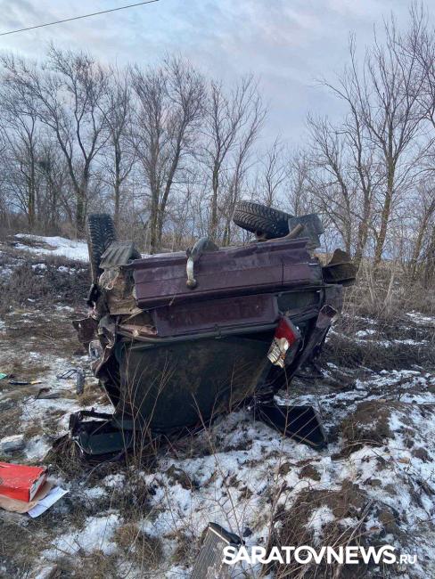 Под саратовским селом перевернулась «14-я»: автоледи в больнице Под саратовским селом перевернулась «14-я»: автоледи в больнице