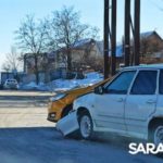 На обледенелой дороге в Солнечном «14-я» врезалась в Ford