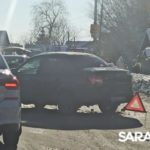 На Стрелке в Саратове пробка из-за ДТП с двумя легковушками