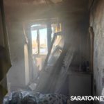 Пожарные вывели женщину из горящей квартиры в девятиэтажке в центре Саратова Пожарные вывели женщину из горящей квартиры в девятиэтажке в центре Саратова