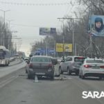 На 50 лет Октября в Саратове столкнулись три авто На 50 лет Октября в Саратове столкнулись три авто
