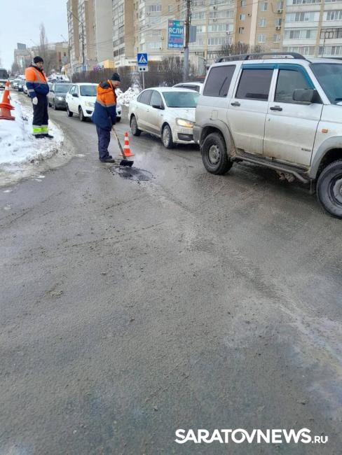 По поручению главы города Лады Мокроусовой в Саратове продолжаются работы по текущему ремонту По поручению главы города Лады Мокроусовой в Саратове продолжаются работы по текущему ремонту
