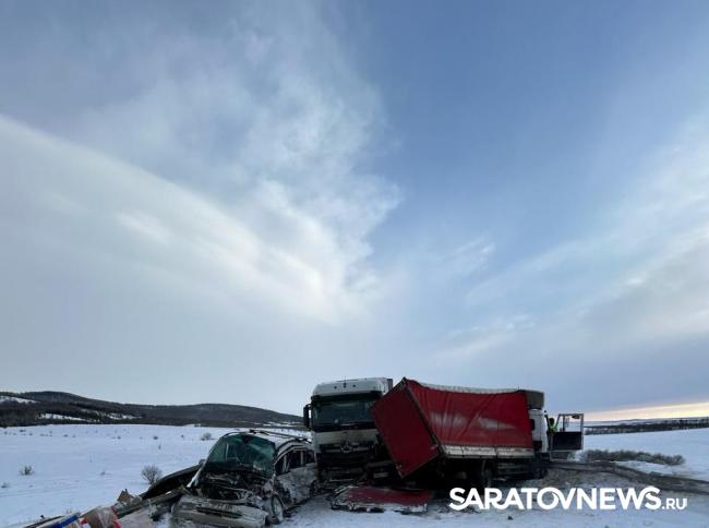 В массовой аварии в Хвалынском районе погиб водитель «МАЗа» В массовой аварии в Хвалынском районе погиб водитель «МАЗа»