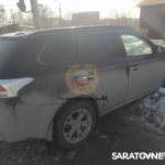 Иномарка врезалась в забор на Чернышевского в Саратове
