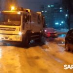 Регоператор: гололедица осложнила движение мусоровозов по маршрутам