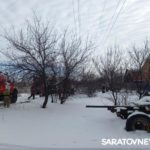 В Энгельсе на улице Томской горит дом