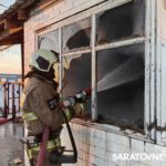 В Энгельсском районе горело предприятие по изготовлению ячеек для яиц
