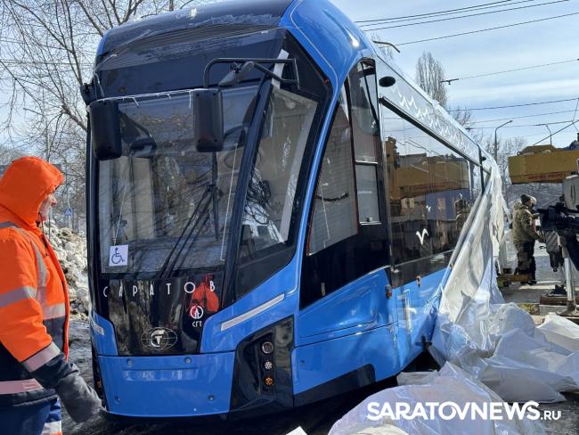 В Саратов привезли первый скоростной трамвай «Богатырь» В Саратов привезли первый скоростной трамвай «Богатырь»