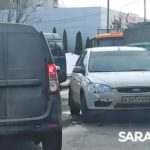 Две иномарки блокировали движение у Студгородка в Саратове