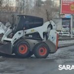 В Солнечном погрузчик улетел в ограждение после столкновения с иномаркой