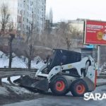 В Солнечном погрузчик улетел в ограждение после столкновения с иномаркой