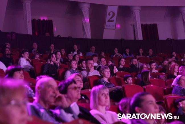 В Саратовском цирке прошла благотворительная акция «Счастливая мама» В Саратовском цирке прошла благотворительная акция «Счастливая мама»
