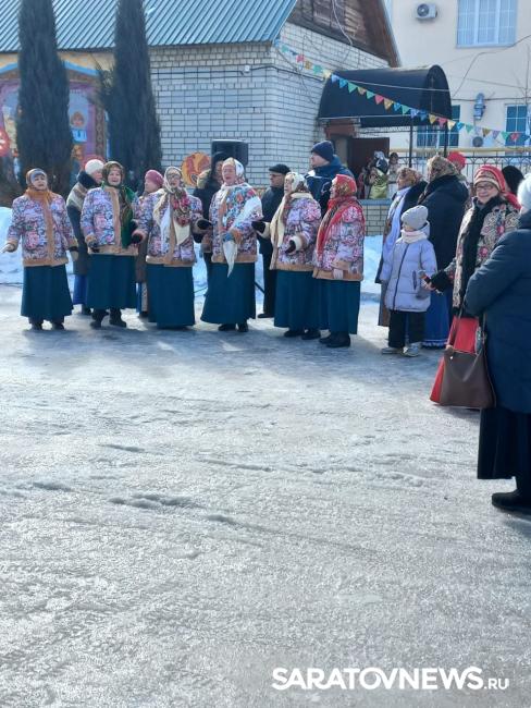 В Солнечном микрорайоне Саратова уже начали праздновать Масленицу В Солнечном микрорайоне Саратова уже начали праздновать Масленицу