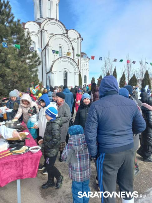 В Солнечном микрорайоне Саратова уже начали праздновать Масленицу В Солнечном микрорайоне Саратова уже начали праздновать Масленицу