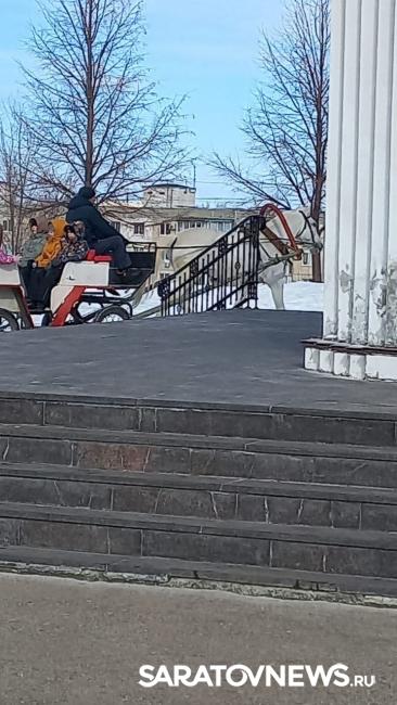 В Солнечном микрорайоне Саратова уже начали праздновать Масленицу В Солнечном микрорайоне Саратова уже начали праздновать Масленицу