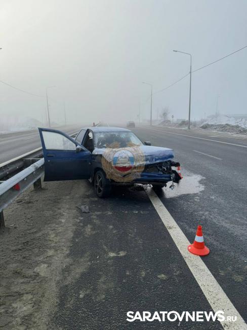 «Десятка» влетела в отбойник в Гагаринском районе: водитель в больнице «Десятка» влетела в отбойник в Гагаринском районе: водитель в больнице