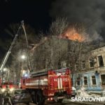 Ночью в Саратове горела пятиэтажка: 16 человек эвакуировано, один в больнице Ночью в Саратове горела пятиэтажка: 16 человек эвакуировано, один в больнице