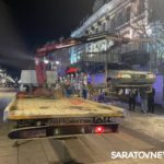 На проспекте Столыпина молодой водитель «девятки» возил пассажира на капоте На проспекте Столыпина молодой водитель «девятки» возил пассажира на капоте