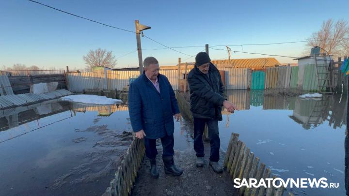 Николай Панков встретился с жителями сёл, пострадавших от паводка Николай Панков встретился с жителями сёл, пострадавших от паводка