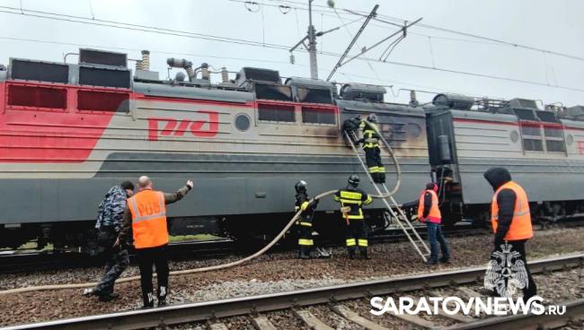 В Балашовском районе горел электровоз В Балашовском районе горел электровоз