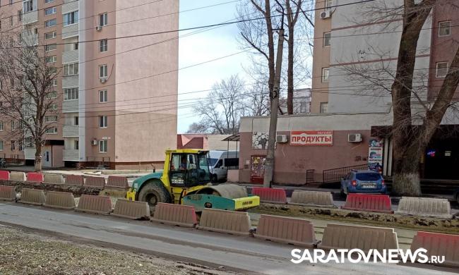 Скоростной трамвай в Саратове: за кольцом «девятки» возобновились строительные работы Скоростной трамвай в Саратове: за кольцом «девятки» возобновились строительные работы